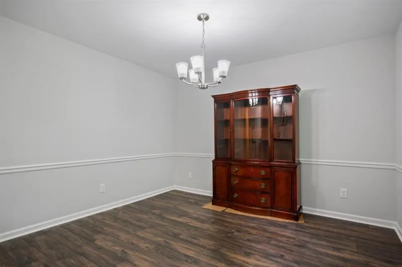 6900 Roswell Road Unit P4, Sandy Springs, Georgia 30328, 4 Bedrooms Bedrooms, ,2 BathroomsBathrooms,Residential,Sold,6900 Roswell Road Unit P4,6720540