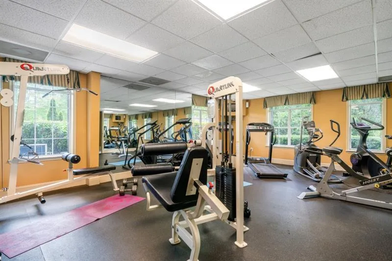 6900 Roswell Road Unit P4, Sandy Springs, Georgia 30328, 4 Bedrooms Bedrooms, ,2 BathroomsBathrooms,Residential,Sold,6900 Roswell Road Unit P4,6720540