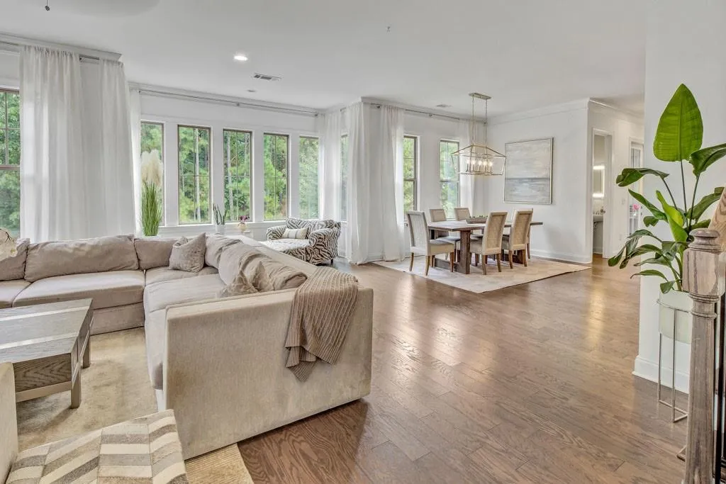 3733 Allegretto Circle, Atlanta, Georgia 30339, 3 Bedrooms Bedrooms, 0 ,3 BathroomsBathrooms,Residential,Sold,3733 Allegretto Circle,7657300