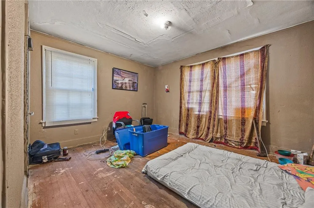 16 Grove Park Place Nw, Atlanta, Georgia 30318, 2 Bedrooms Bedrooms, ,1 BathroomBathrooms,Residential,For Sale,16 Grove Park Place Nw,7634300
