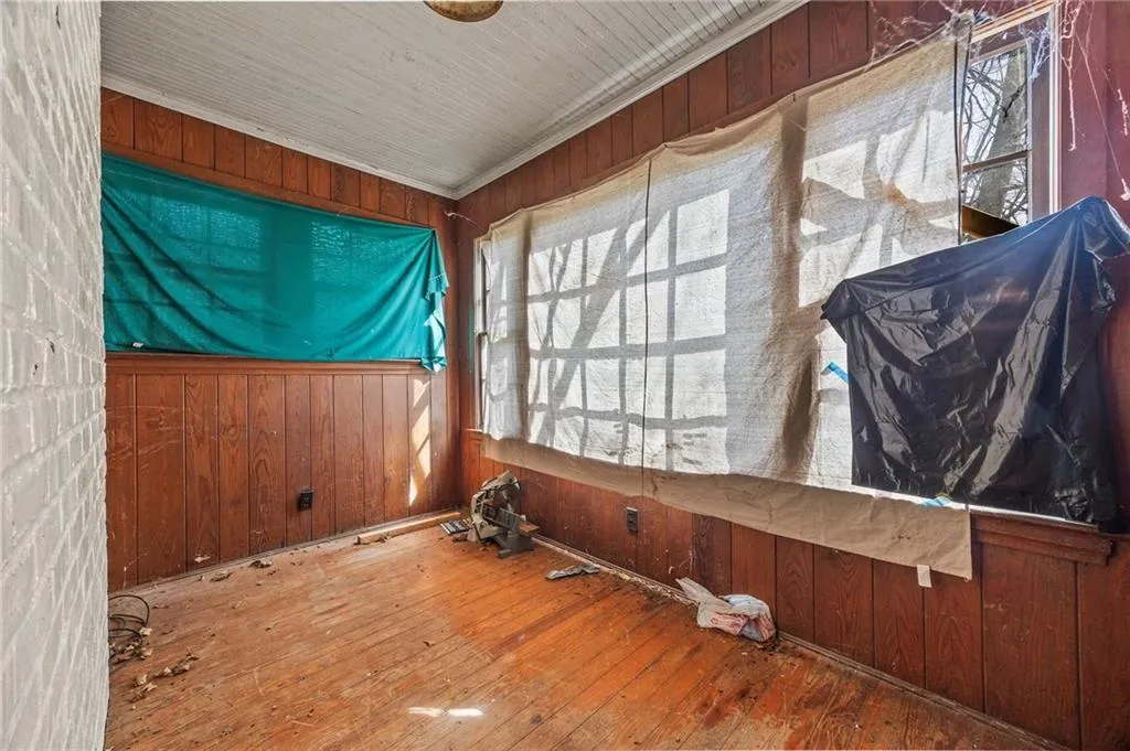 16 Grove Park Place Nw, Atlanta, Georgia 30318, 2 Bedrooms Bedrooms, ,1 BathroomBathrooms,Residential,For Sale,16 Grove Park Place Nw,7634300