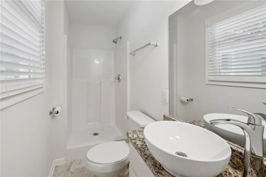 En-suite bathroom