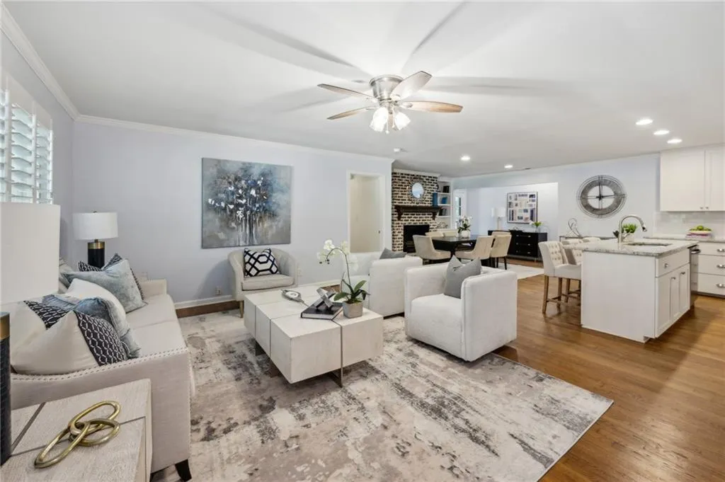 Bright and open floor plan