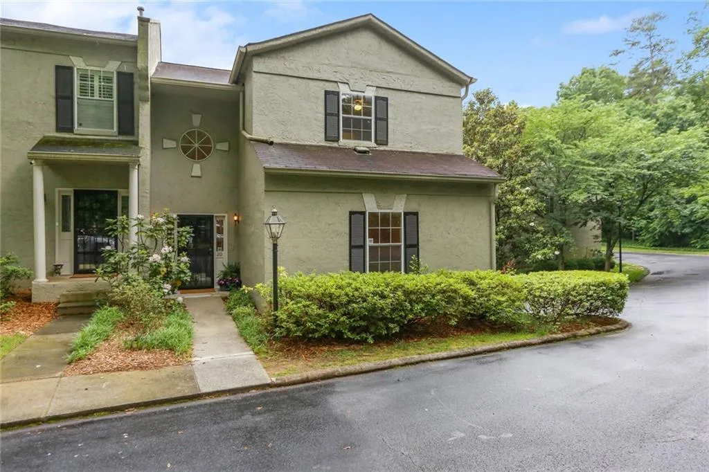 5996 Mitchell Road Unit 20, Sandy Springs, Georgia 30328, 3 Bedrooms Bedrooms, ,3 BathroomsBathrooms,Residential,Sold,5996 Mitchell Road Unit 20,7210181
