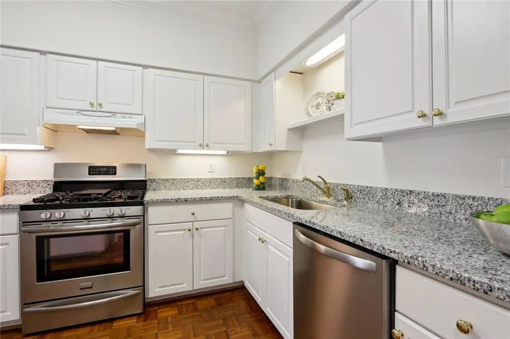 5996 Mitchell Road Unit 20, Sandy Springs, Georgia 30328, 3 Bedrooms Bedrooms, ,3 BathroomsBathrooms,Residential,Sold,5996 Mitchell Road Unit 20,7210181