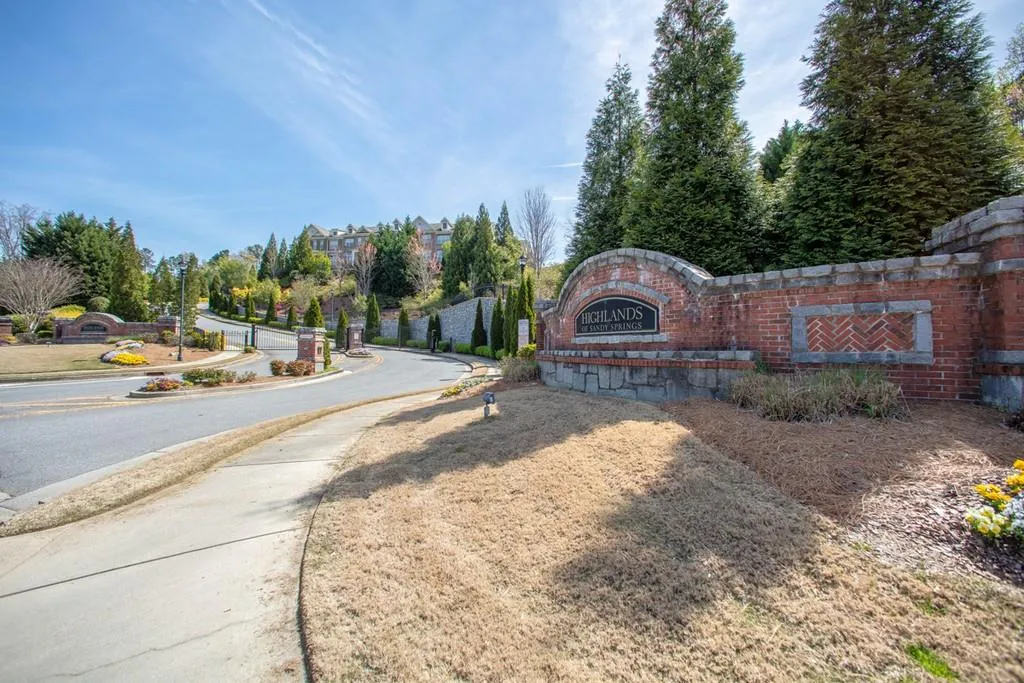 7265 Glisten Avenue Unit 137, Sandy Springs, Georgia 30328, 2 Bedrooms Bedrooms, ,2 BathroomsBathrooms,Residential,Sold,7265 Glisten Avenue Unit 137,6530405