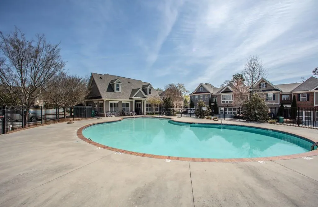 7265 Glisten Avenue Unit 137, Sandy Springs, Georgia 30328, 2 Bedrooms Bedrooms, ,2 BathroomsBathrooms,Residential,Sold,7265 Glisten Avenue Unit 137,6530405