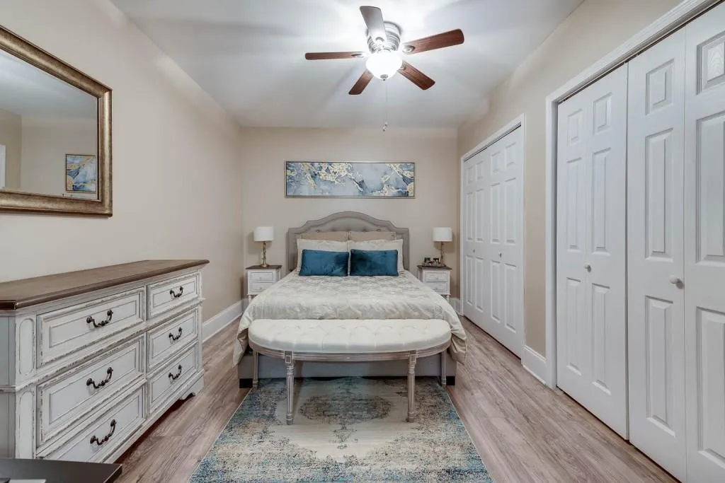 6980 Roswell Road Unit D13, Atlanta, Georgia 30328, 1 Bedroom Bedrooms, ,1 BathroomBathrooms,Residential,Sold,6980 Roswell Road Unit D13,6929480