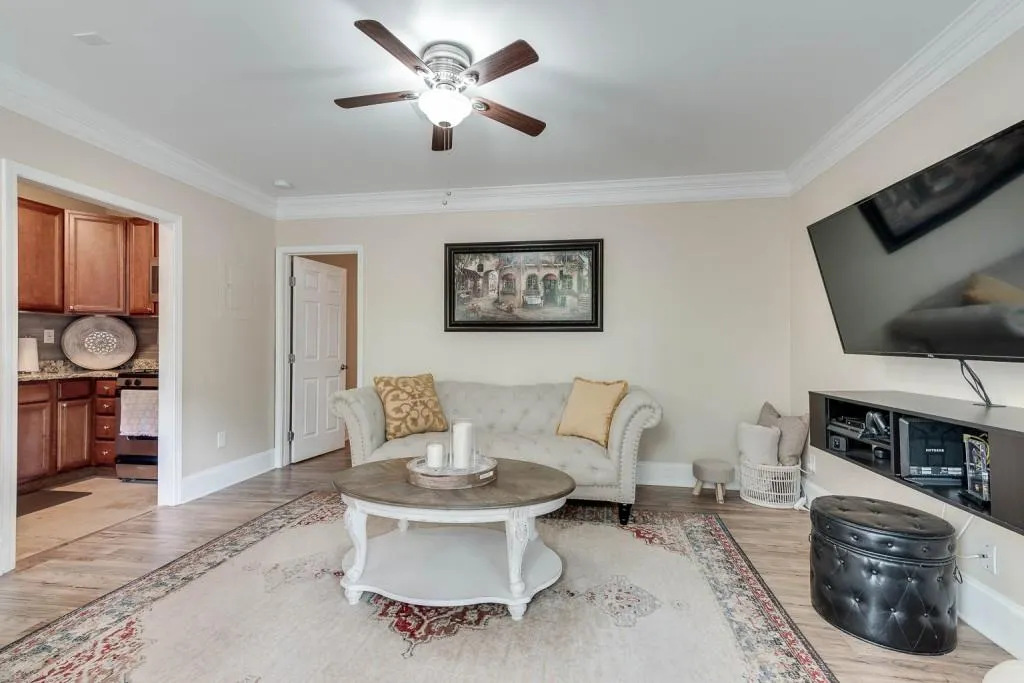 6980 Roswell Road Unit D13, Atlanta, Georgia 30328, 1 Bedroom Bedrooms, ,1 BathroomBathrooms,Residential,Sold,6980 Roswell Road Unit D13,6929480