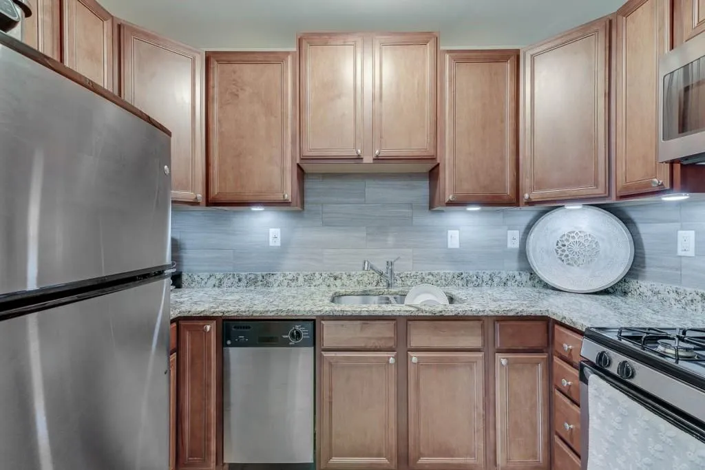 6980 Roswell Road Unit D13, Atlanta, Georgia 30328, 1 Bedroom Bedrooms, ,1 BathroomBathrooms,Residential,Sold,6980 Roswell Road Unit D13,6929480