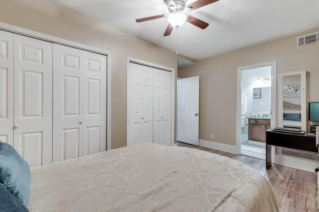 6980 Roswell Road Unit D13, Atlanta, Georgia 30328, 1 Bedroom Bedrooms, ,1 BathroomBathrooms,Residential,Sold,6980 Roswell Road Unit D13,6929480