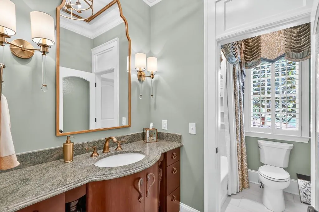 Guest Vanity
