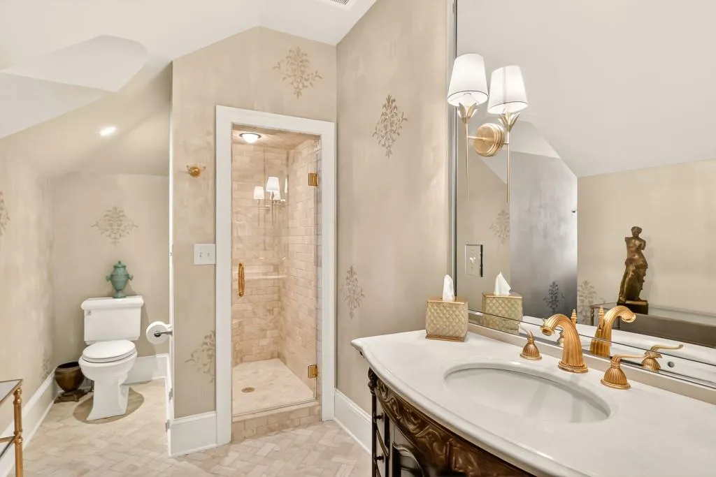 #1 bedroom bathroom