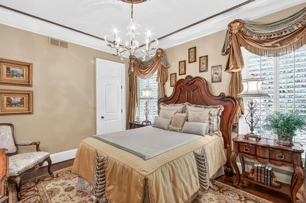 Guest Room on the Main level