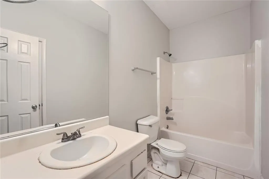 558 Elbridge Drive Nw, Atlanta, Georgia 30318, 4 Bedrooms Bedrooms, ,3 BathroomsBathrooms,Residential,For Sale,558 Elbridge Drive Nw,7571709