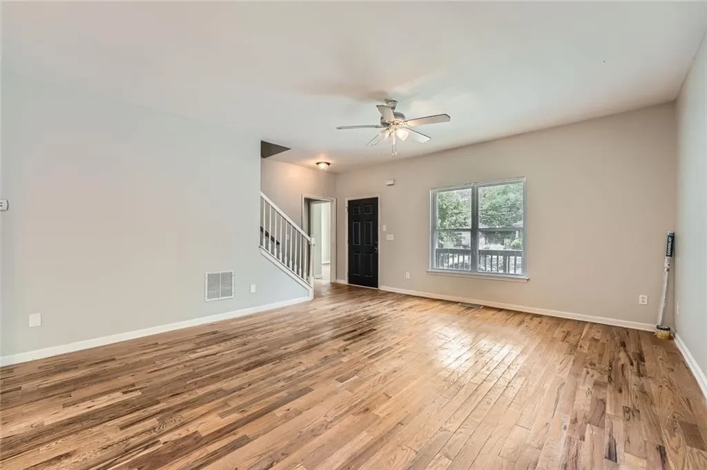 558 Elbridge Drive Nw, Atlanta, Georgia 30318, 4 Bedrooms Bedrooms, ,3 BathroomsBathrooms,Residential,For Sale,558 Elbridge Drive Nw,7571709