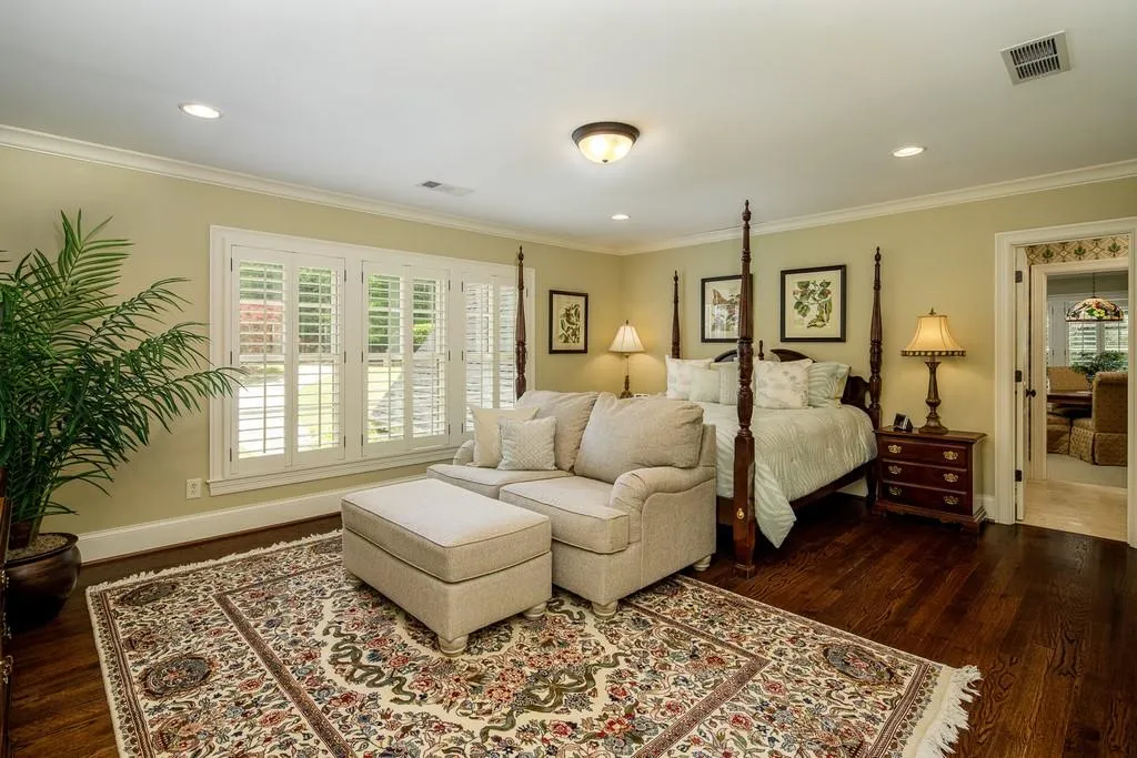 1766 Brandon Hall Drive, Sandy Springs, Georgia 30350, 5 Bedrooms Bedrooms, ,4 BathroomsBathrooms,Residential,Sold,1766 Brandon Hall Drive,6721665