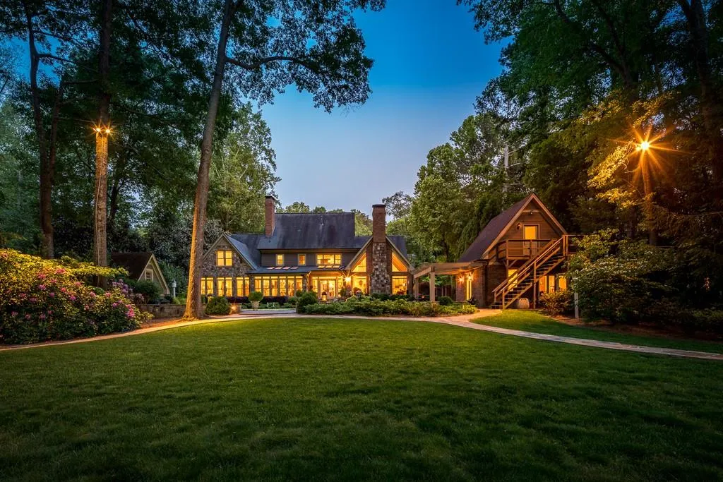 1766 Brandon Hall Drive, Sandy Springs, Georgia 30350, 5 Bedrooms Bedrooms, ,4 BathroomsBathrooms,Residential,Sold,1766 Brandon Hall Drive,6721665