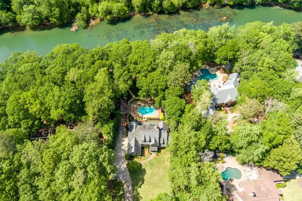 1766 Brandon Hall Drive, Sandy Springs, Georgia 30350, 5 Bedrooms Bedrooms, ,4 BathroomsBathrooms,Residential,Sold,1766 Brandon Hall Drive,6721665