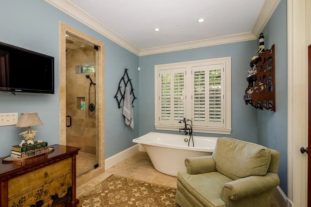 1766 Brandon Hall Drive, Sandy Springs, Georgia 30350, 5 Bedrooms Bedrooms, ,4 BathroomsBathrooms,Residential,Sold,1766 Brandon Hall Drive,6721665