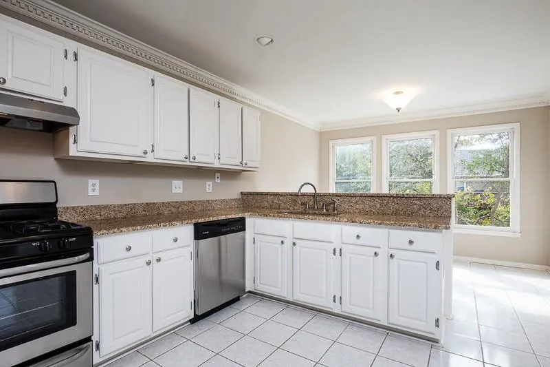 9093 Carroll Manor Drive, Sandy Springs, Georgia 30350, 3 Bedrooms Bedrooms, ,2 BathroomsBathrooms,Residential,Sold,9093 Carroll Manor Drive,6639966