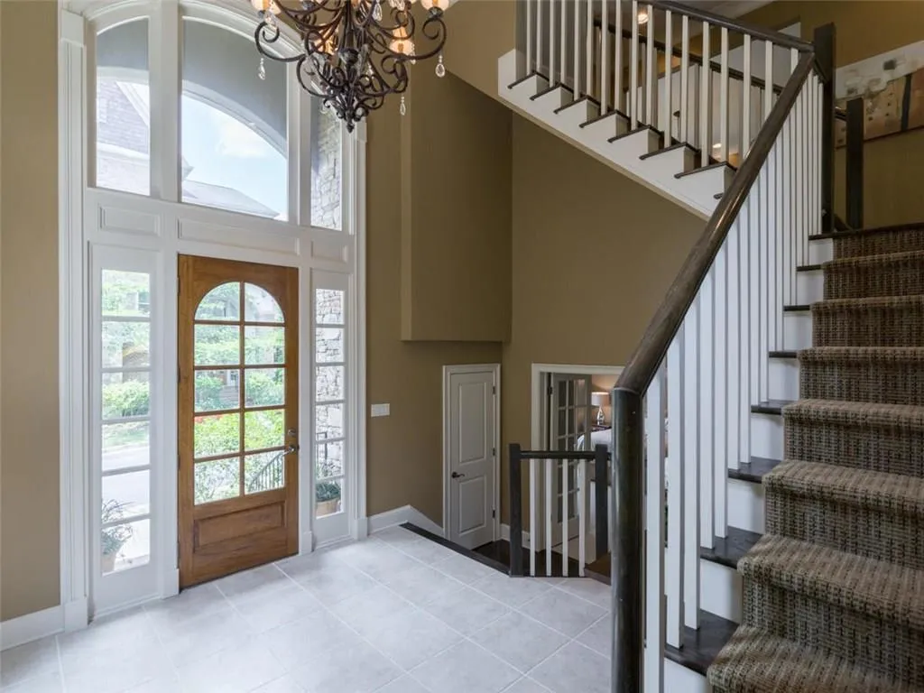 1943 Saxon Valley Circle Ne, Brookhaven, Georgia 30319, 3 Bedrooms Bedrooms, ,3 BathroomsBathrooms,Residential,Sold,1943 Saxon Valley Circle Ne,5699443