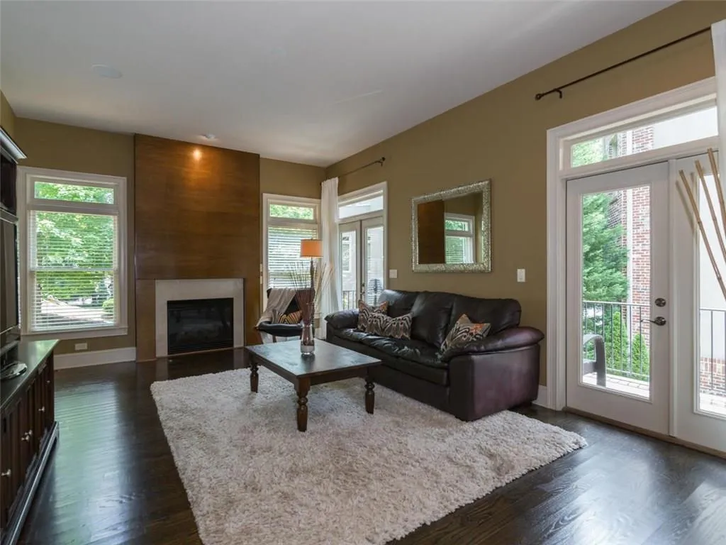 1943 Saxon Valley Circle Ne, Brookhaven, Georgia 30319, 3 Bedrooms Bedrooms, ,3 BathroomsBathrooms,Residential,Sold,1943 Saxon Valley Circle Ne,5699443