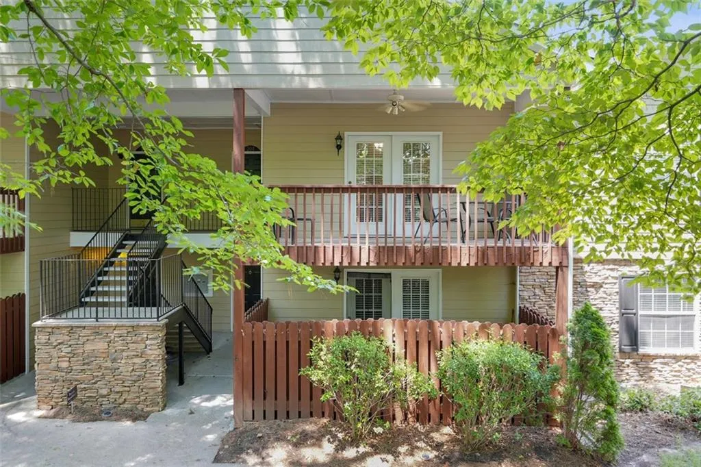 204 Brighton Point, Atlanta, Georgia 30328, 2 Bedrooms Bedrooms, ,2 BathroomsBathrooms,Residential,Sold,204 Brighton Point,6922035