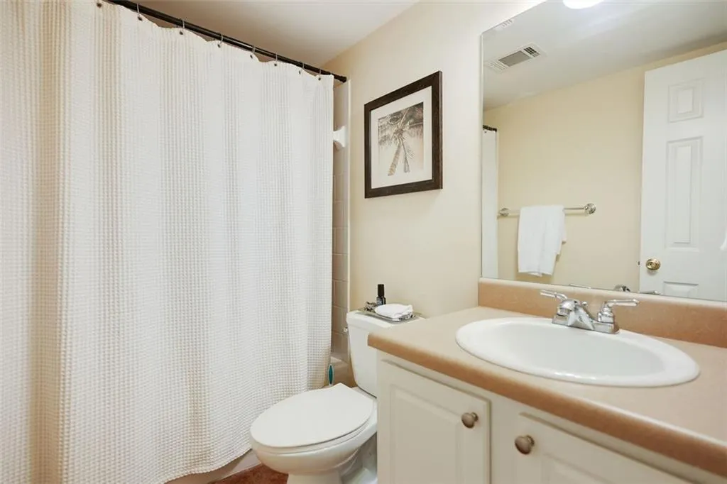 204 Brighton Point, Atlanta, Georgia 30328, 2 Bedrooms Bedrooms, ,2 BathroomsBathrooms,Residential,Sold,204 Brighton Point,6922035