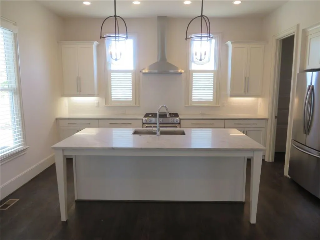 2175 Niles Place, Atlanta, Georgia 30324, 3 Bedrooms Bedrooms, ,2 BathroomsBathrooms,Residential,Sold,2175 Niles Place,6006023