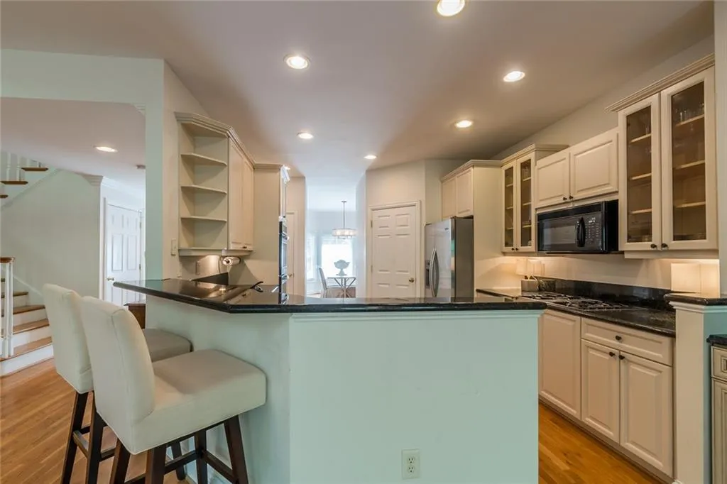 109 Brickstone Drive, Atlanta, Georgia 30339, 5 Bedrooms Bedrooms, ,3 BathroomsBathrooms,Residential,Sold,109 Brickstone Drive,6596866