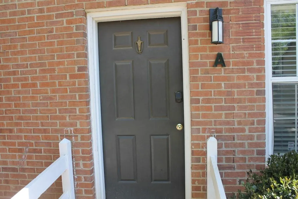 7750 Roswell Rd Road Unit 10a, Sandy Springs, Georgia 30350, 2 Bedrooms Bedrooms, ,1 BathroomBathrooms,Residential,Sold,7750 Roswell Rd Road Unit 10a,6869443