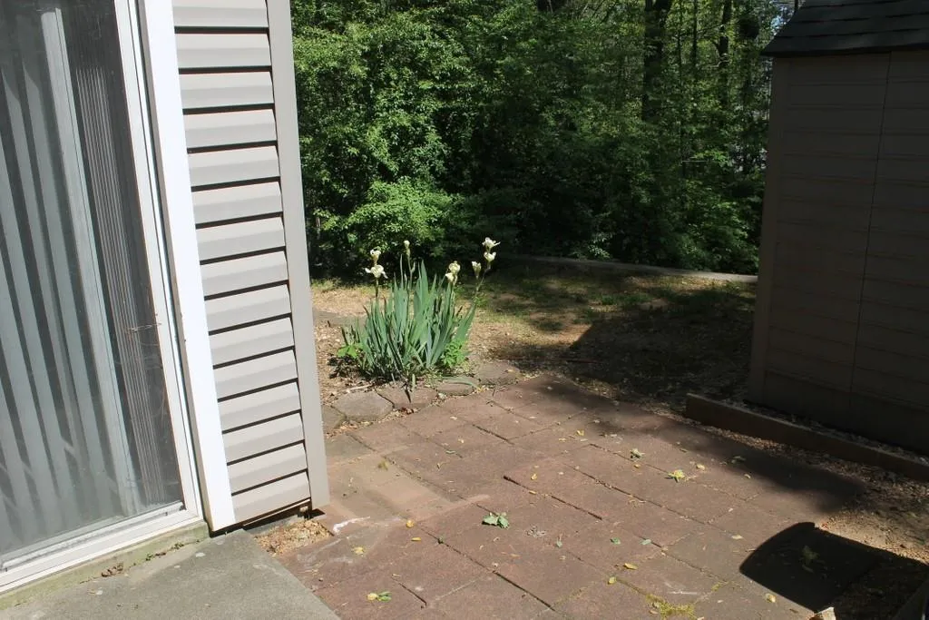 7750 Roswell Rd Road Unit 10a, Sandy Springs, Georgia 30350, 2 Bedrooms Bedrooms, ,1 BathroomBathrooms,Residential,Sold,7750 Roswell Rd Road Unit 10a,6869443