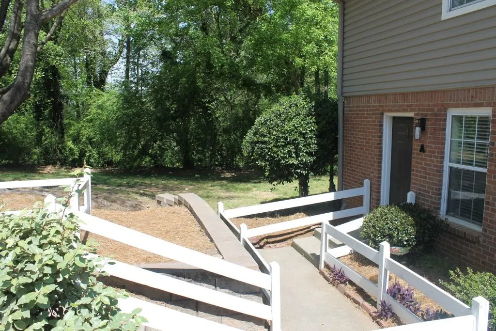 7750 Roswell Rd Road Unit 10a, Sandy Springs, Georgia 30350, 2 Bedrooms Bedrooms, ,1 BathroomBathrooms,Residential,Sold,7750 Roswell Rd Road Unit 10a,6869443