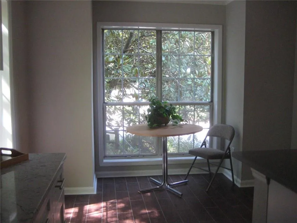 2901 Ne Lenox Way Ne Unit 207, Atlanta, Georgia 30324, 2 Bedrooms Bedrooms, ,2 BathroomsBathrooms,Residential,Sold,2901 Ne Lenox Way Ne Unit 207,5702749