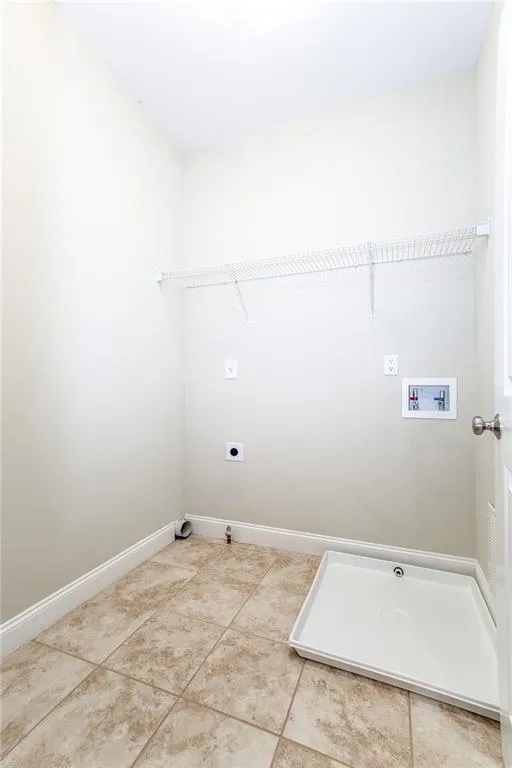 657 Lockton Place, Sandy Springs, Georgia 30342, 3 Bedrooms Bedrooms, ,3 BathroomsBathrooms,Residential,Sold,657 Lockton Place,6893973