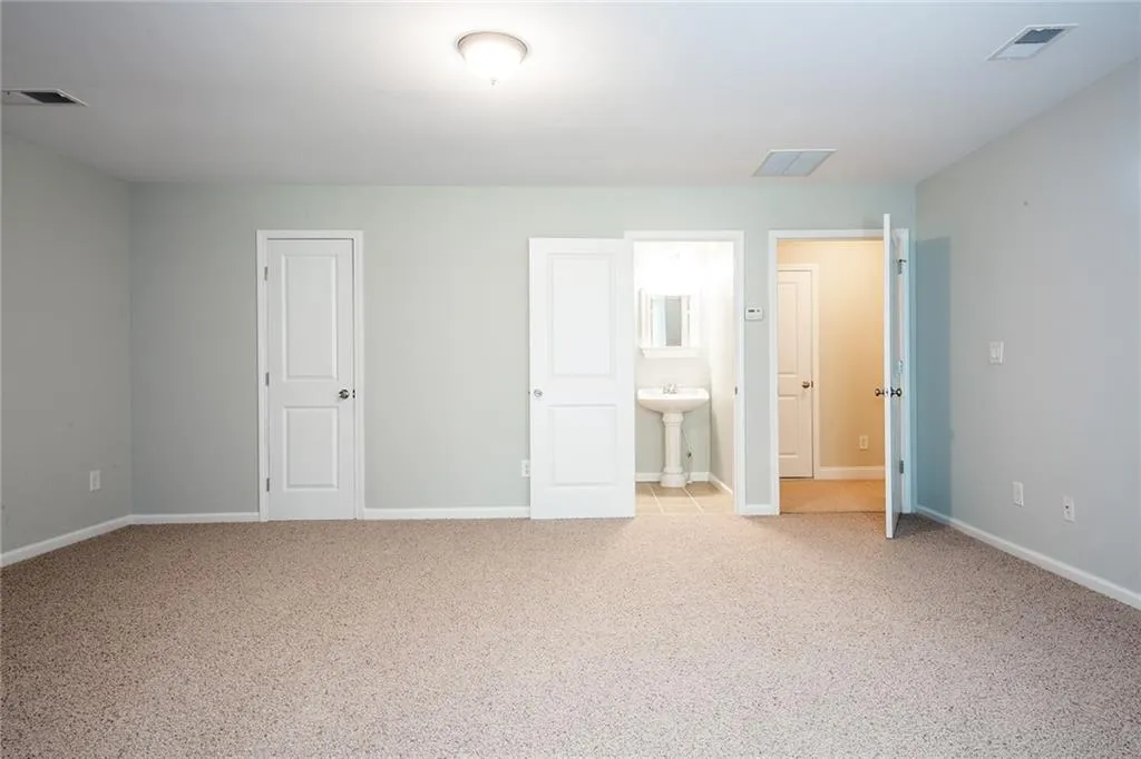 657 Lockton Place, Sandy Springs, Georgia 30342, 3 Bedrooms Bedrooms, ,3 BathroomsBathrooms,Residential,Sold,657 Lockton Place,6893973