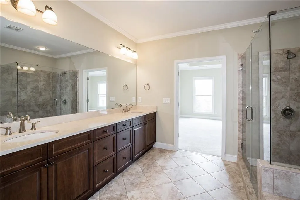 657 Lockton Place, Sandy Springs, Georgia 30342, 3 Bedrooms Bedrooms, ,3 BathroomsBathrooms,Residential,Sold,657 Lockton Place,6893973