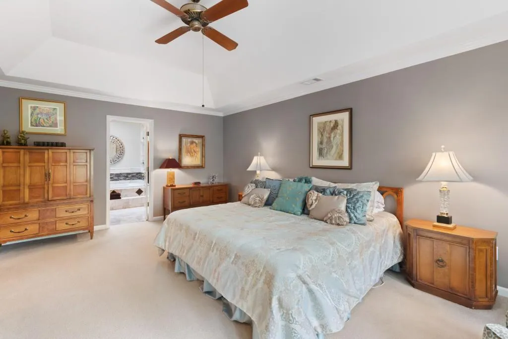 7800 Jett Ferry Road, Sandy Springs, Georgia 30350, 5 Bedrooms Bedrooms, ,3 BathroomsBathrooms,Residential,Sold,7800 Jett Ferry Road,7036885