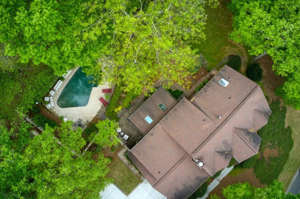 7800 Jett Ferry Road, Sandy Springs, Georgia 30350, 5 Bedrooms Bedrooms, ,3 BathroomsBathrooms,Residential,Sold,7800 Jett Ferry Road,7036885