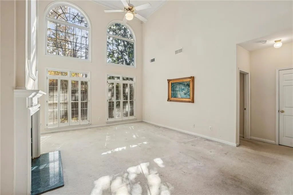 900 Lancaster Way, Atlanta, Georgia 30328, 4 Bedrooms Bedrooms, ,2 BathroomsBathrooms,Residential,For Sale,900 Lancaster Way,7680912