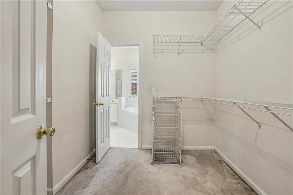 900 Lancaster Way, Atlanta, Georgia 30328, 4 Bedrooms Bedrooms, ,2 BathroomsBathrooms,Residential,For Sale,900 Lancaster Way,7680912