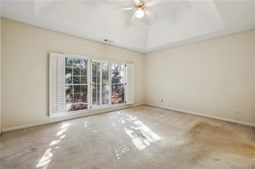 900 Lancaster Way, Atlanta, Georgia 30328, 4 Bedrooms Bedrooms, ,2 BathroomsBathrooms,Residential,For Sale,900 Lancaster Way,7680912