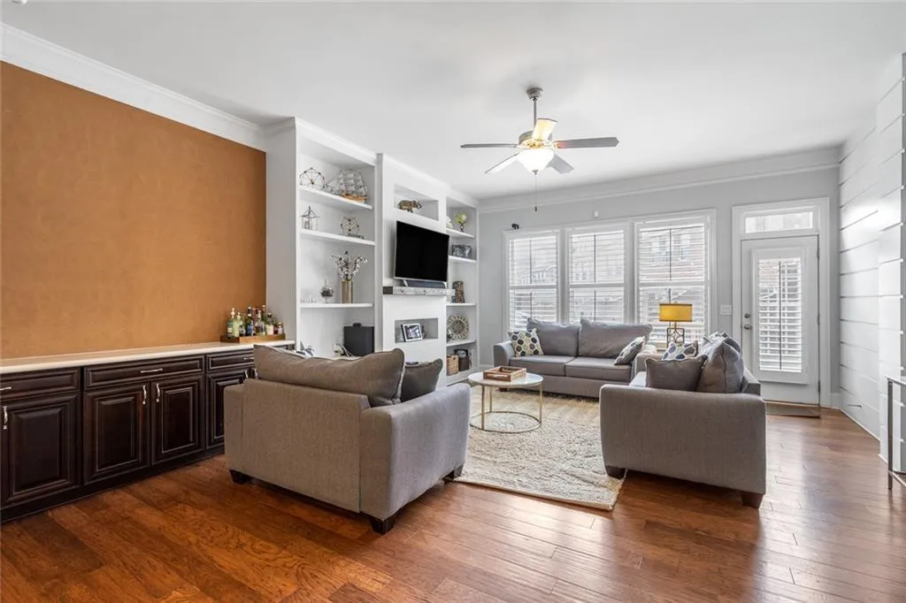 463 Alderwood Street, Atlanta, Georgia 30328, 3 Bedrooms Bedrooms, ,3 BathroomsBathrooms,Residential,Sold,463 Alderwood Street,6905349