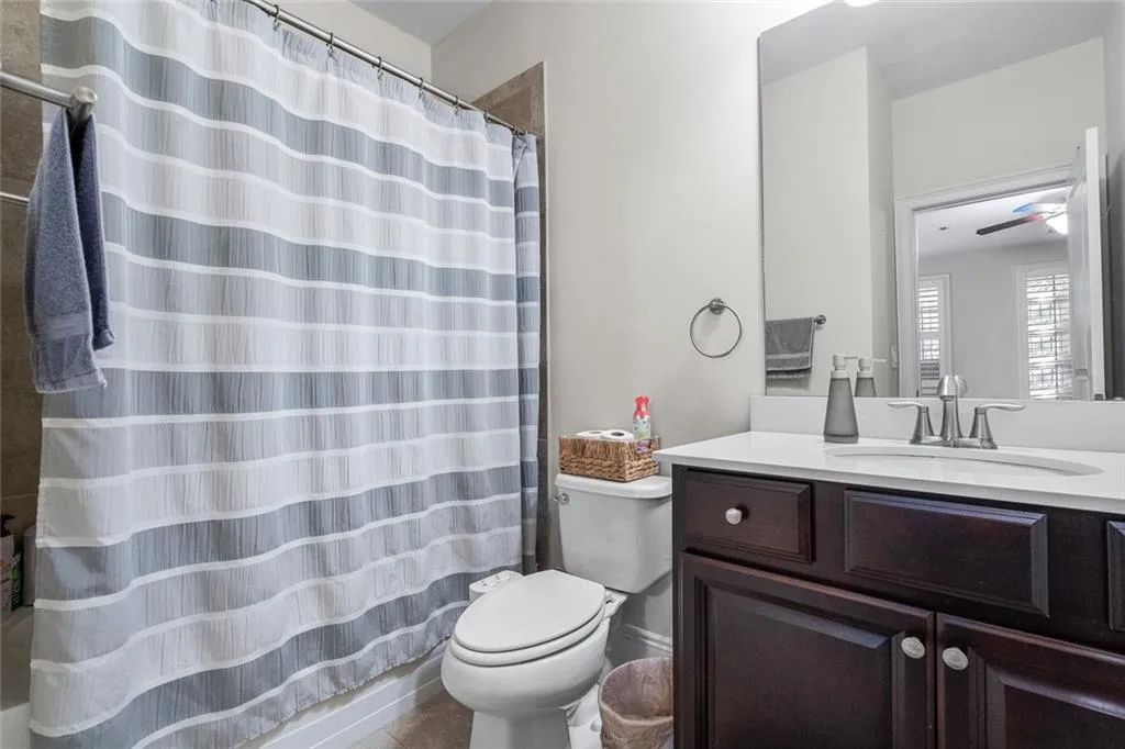 463 Alderwood Street, Atlanta, Georgia 30328, 3 Bedrooms Bedrooms, ,3 BathroomsBathrooms,Residential,Sold,463 Alderwood Street,6905349