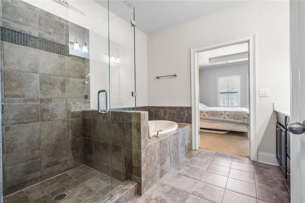 463 Alderwood Street, Atlanta, Georgia 30328, 3 Bedrooms Bedrooms, ,3 BathroomsBathrooms,Residential,Sold,463 Alderwood Street,6905349