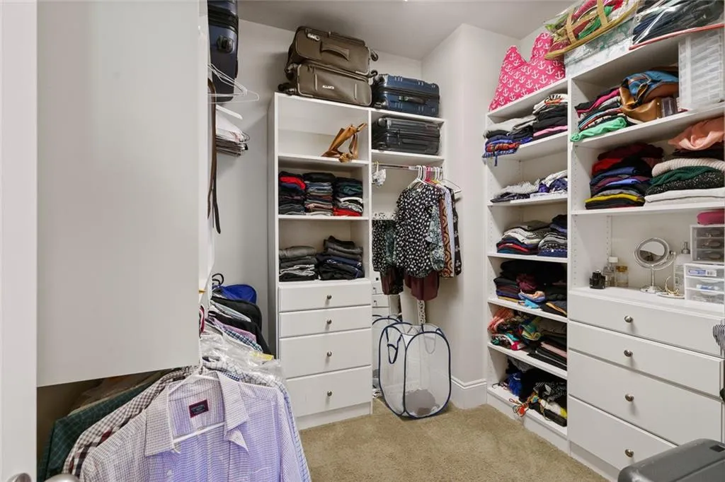 463 Alderwood Street, Atlanta, Georgia 30328, 3 Bedrooms Bedrooms, ,3 BathroomsBathrooms,Residential,Sold,463 Alderwood Street,6905349