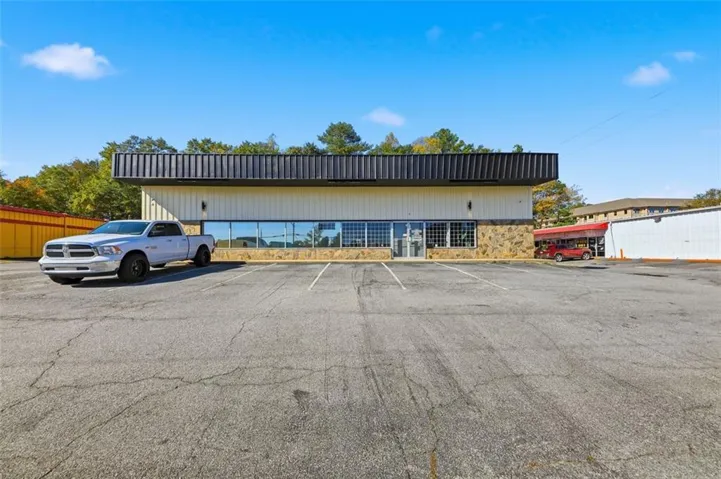 6843 Highway 85, Riverdale, Georgia 30271