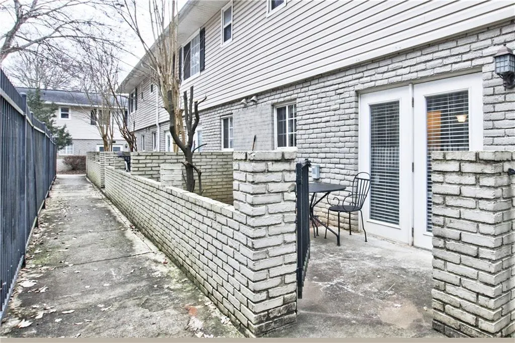 6940 Roswell Road Unit 16c, Sandy Springs, Georgia 30328, 2 Bedrooms Bedrooms, ,1 BathroomBathrooms,Residential,Sold,6940 Roswell Road Unit 16c,6501878 6940 Roswell Road Unit 16c, Sandy Springs, Georgia 30328, 2 Bedrooms Bedrooms, ,1 BathroomBathrooms,Residential,Sold,6940 Roswell Road Unit 16c,6501878