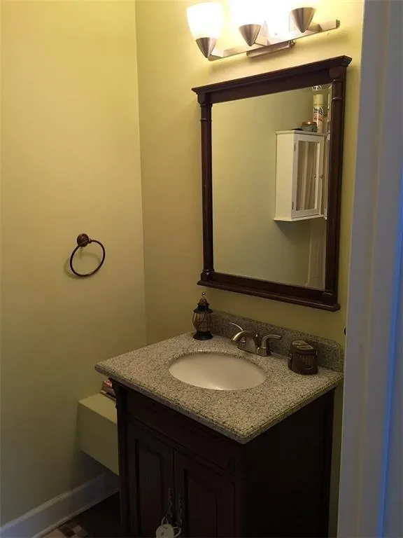 7500 Roswell Road Unit 12, Sandy Springs, Georgia 30350, 2 Bedrooms Bedrooms, ,2 BathroomsBathrooms,Residential,Sold,7500 Roswell Road Unit 12,6519670